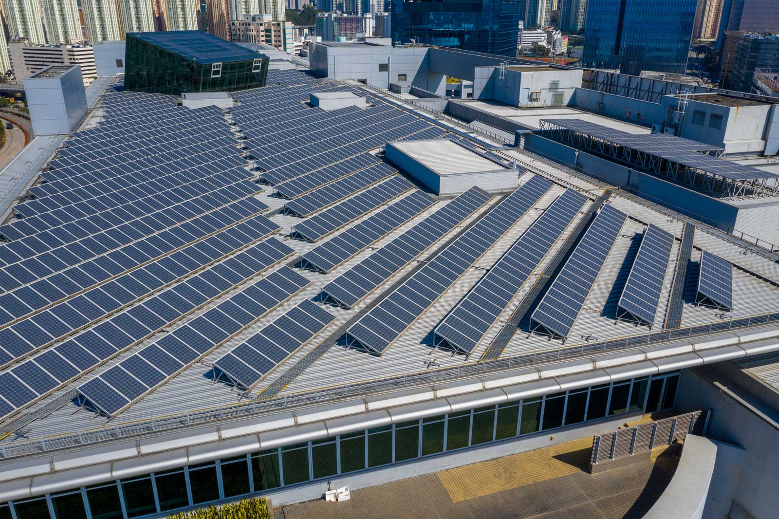 Solar panels on top of a warehouse